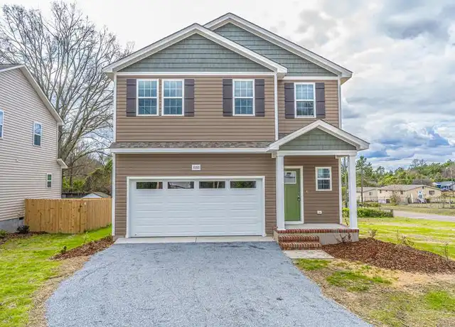 Property at 1060 W New York Ave, Southern Pines, NC, 28387, 3 beds, 2.5 baths, [object Object]