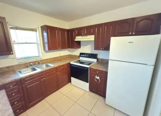Property at 4160 NW 21st St Unit F113, Lauderhill, FL, 33313, 2 beds, 1 bath, [object Object]
