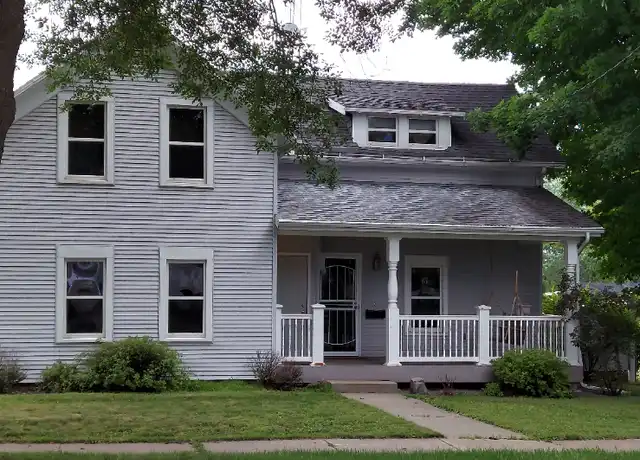 Property at 615 Lake St Unit 615, Baraboo, WI, 53913, 1 bed, 1 bath, [object Object]
