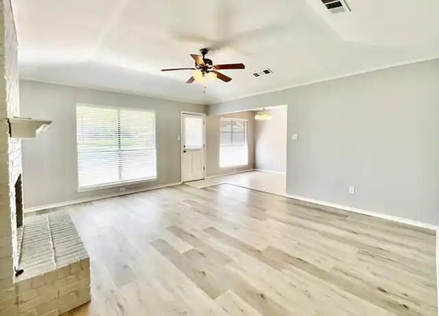 Property at 404 N Clark St, Rockwall, TX, 75087, 3 beds, 2 baths, [object Object]