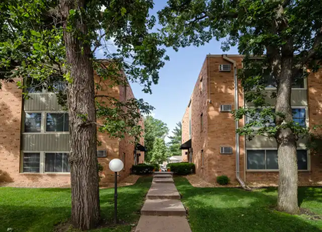 Property at 3848 W Broadway Ave, Minneapolis, MN, 55422, 2 beds, 1 bath, [object Object]