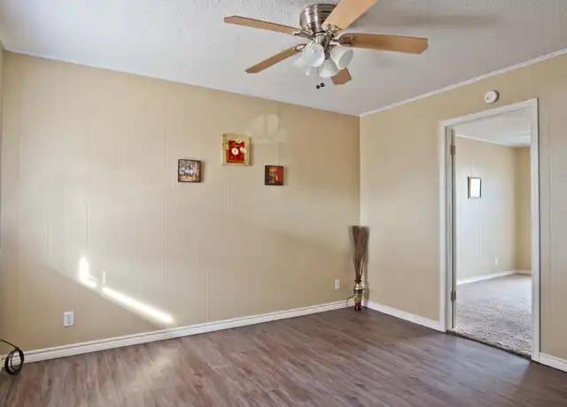 Property at 1303 E Colorado St Unit 11 Colorado, Victoria, TX, 77901, 1 bed, 1 bath, [object Object]