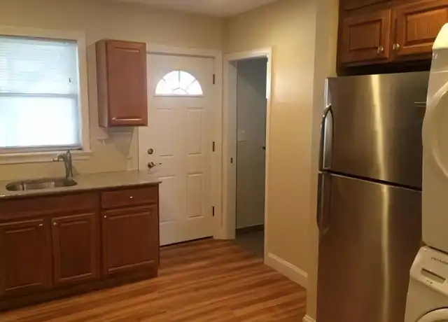 Property at 52 Elm St, Waltham, MA, 02453, 1 bed, 1 bath, [object Object]
