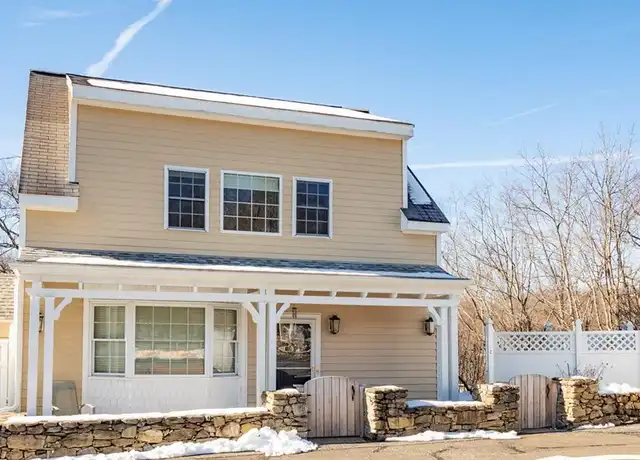 Property at 107 Black Rock Tpke Unit C, Redding, CT, 06896, 2 beds, 1 bath, [object Object]