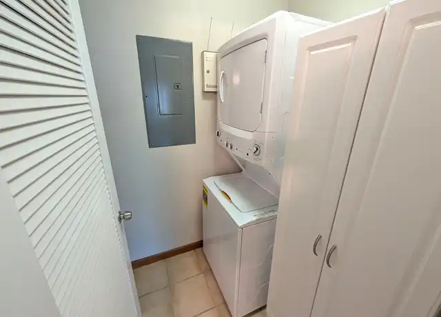 Property at 2007 W De Leon St Unit D, Tampa, FL, 33606, 2 beds, 1.5 baths, [object Object]