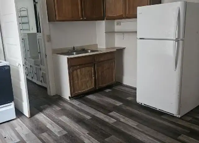 Property at 110 7th St Unit 3, Idaho Falls, ID, 83401, 1 bed, 1 bath, [object Object]
