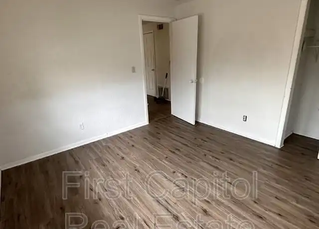 Property at 1510 Boyd Ln, Columbia, MO, 65202, 2 beds, 1 bath, [object Object]