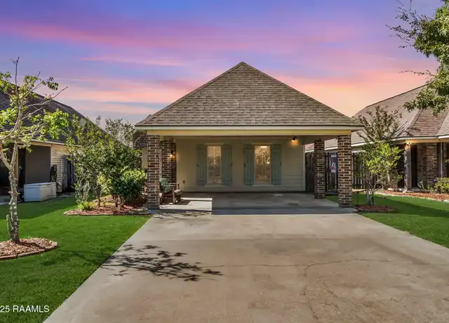 Property at 109 Acacia Ln, Abbeville, LA, 70510, 3 beds, 2 baths, [object Object]