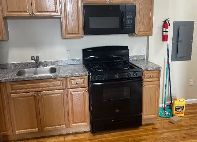Property at 158 Passaic St Unit 306, Passaic, NJ, 07055, 1 bed, 1 bath, [object Object]