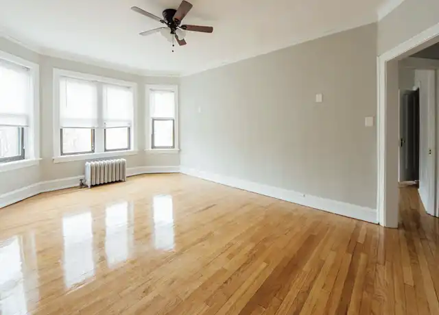 Property at 2348 W Addison St, Chicago, IL, 60618, 1 bed, 1 bath, [object Object]