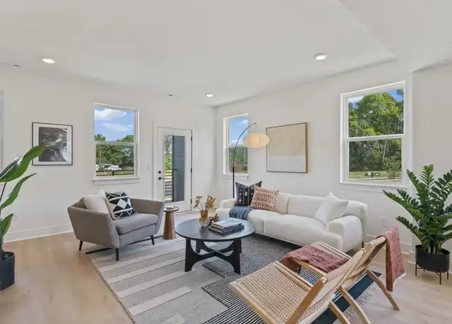 Property at 617 Markham St, Nashville, TN, 37214, 3 beds, 2.5 baths, [object Object]