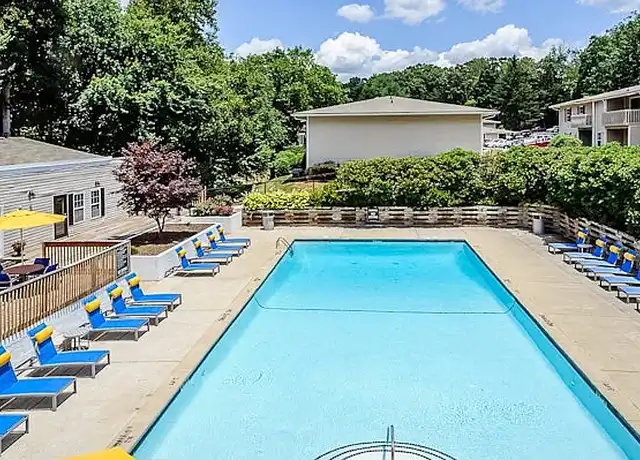 Property at Parkway Crossing - 102 La Mancha Dr, Asheville, NC, 28805, 1-2 bed, 1 bath, [object Object]