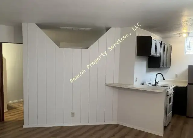 Photo of 1830 Vassar Dr NE, Albuquerque, NM 87106
