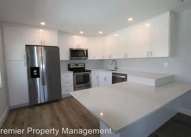 Property at 2102 Alamanda Dr Unit 101, Naples, FL, 34102, 2 beds, 1.5 baths, [object Object]