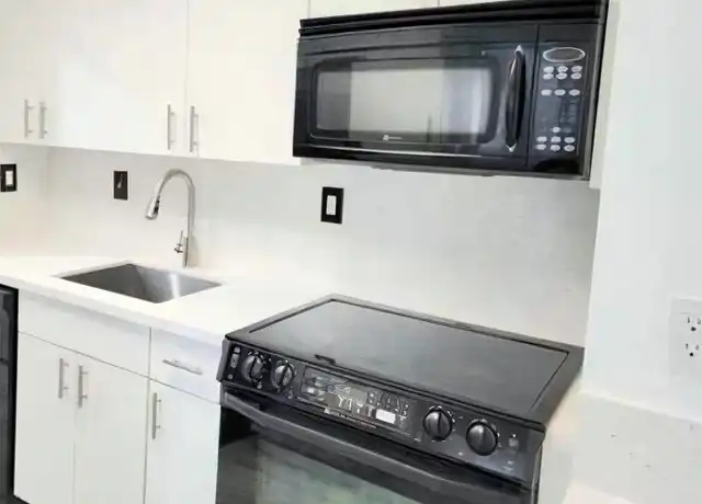 Property at 20731 NE 4th Pl, North Miami Beach, FL, 33179, 2 beds, 2 baths, [object Object]