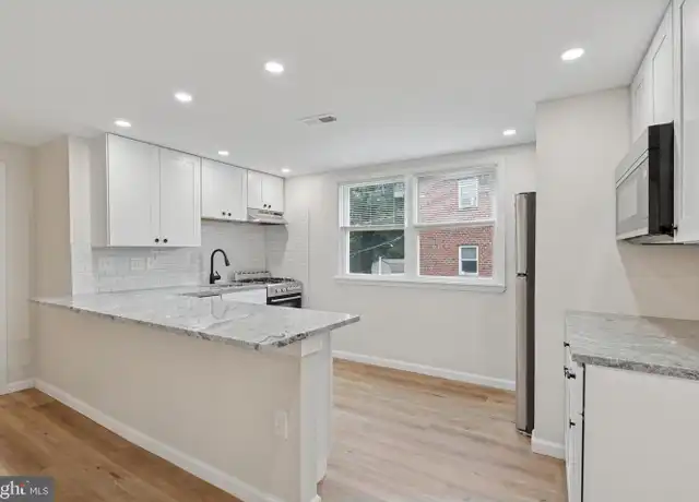 Property at 421 W Jefferson St Unit B, Media, PA, 19063, 2 beds, 1 bath, [object Object]