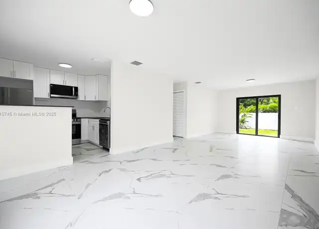 Property at 100 SW 7th St Unit 1-2, Hallandale Beach, FL, 33009, 3 beds, 2 baths, [object Object]
