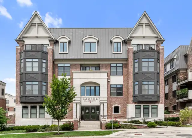 Property at 833 Laurel Ave Unit 307, Highland Park, IL, 60035, 2 beds, 2 baths, [object Object]