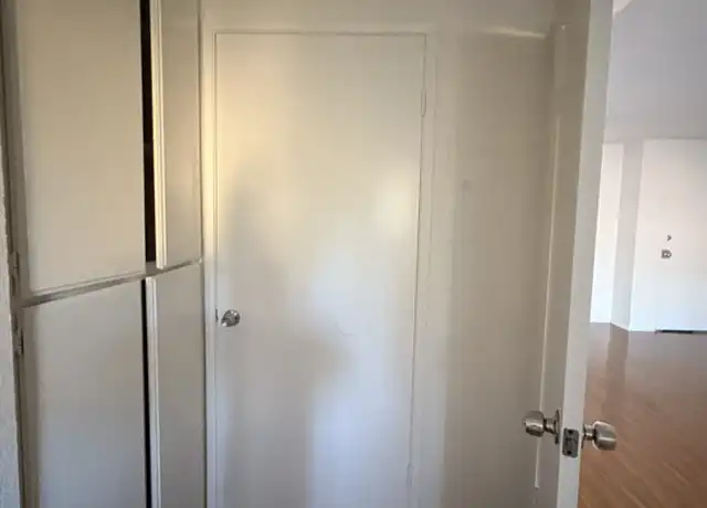 Property at 6925 Haskell Ave Unit 205, Van Nuys, CA, 91406, 1 bed, 1 bath, [object Object]