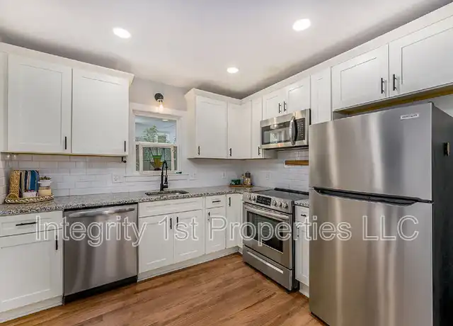 Property at 4419 State Line Rd, Kansas City, MO, 64111, 2 beds, 2 baths, [object Object]