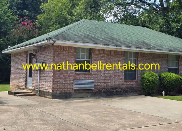 Property at 736 8th St SE, Paris, TX, 75460, 1 bed, 1 bath, [object Object]