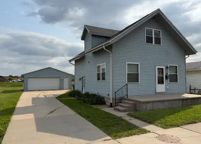 Property at 1809 C St SW, Cedar Rapids, IA, 52404, 3 beds, 2 baths, [object Object]