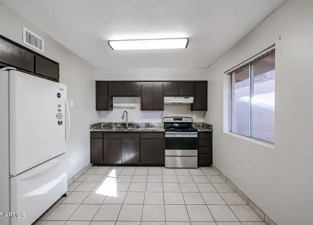 Property at 1752 E Virginia Ave Unit 3, Phoenix, AZ, 85006, 2 beds, 1 bath, [object Object]