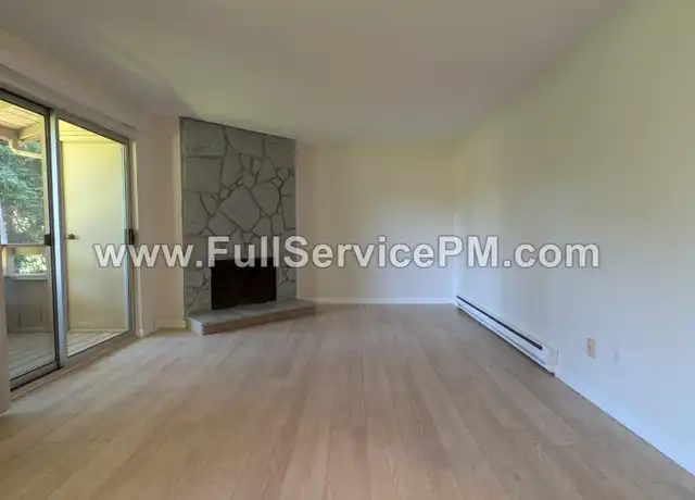 Property at 17523 149th Ave SE Unit C8, Renton, WA, 98058, 3 beds, 2 baths, [object Object]