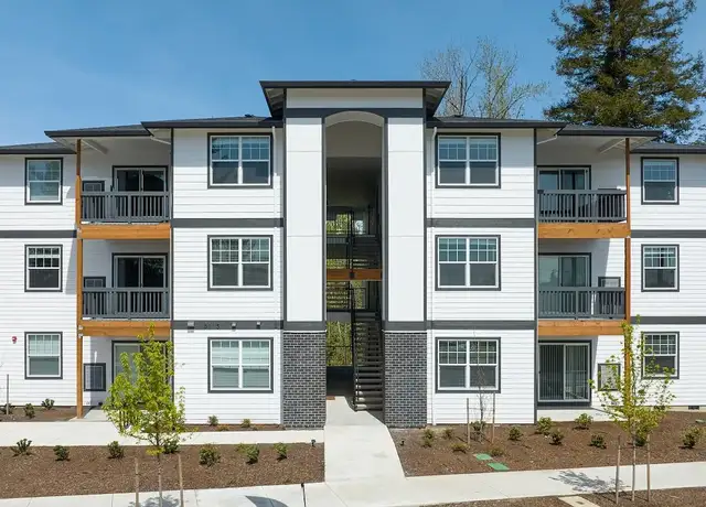 Photo of 6115 SE Harmony Rd, Portland, OR 97222
