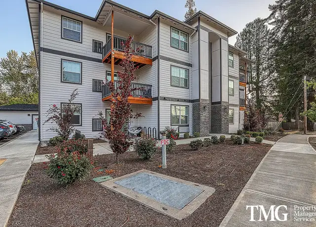 Photo of 6115 SE Harmony Rd, Portland, OR 97222