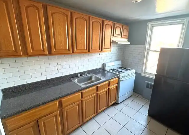 Property at 103 Chancellor Ave Unit A3, Newark, NJ, 07112, 2 beds, 1 bath, [object Object]