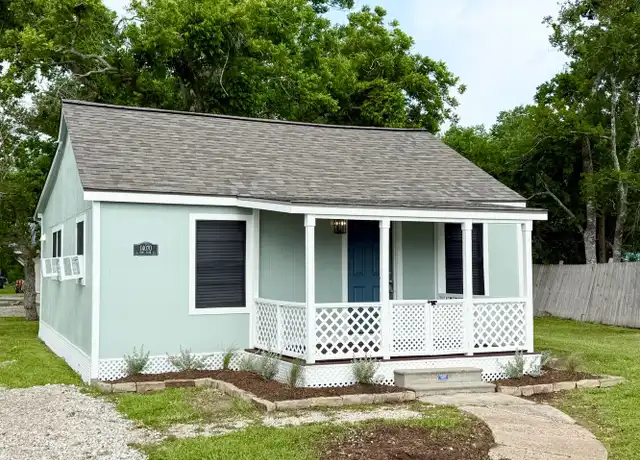 Property at 14070 South Highway 288b Unit 288B1, Angleton, TX, 77515, 2 beds, 1 bath, [object Object]