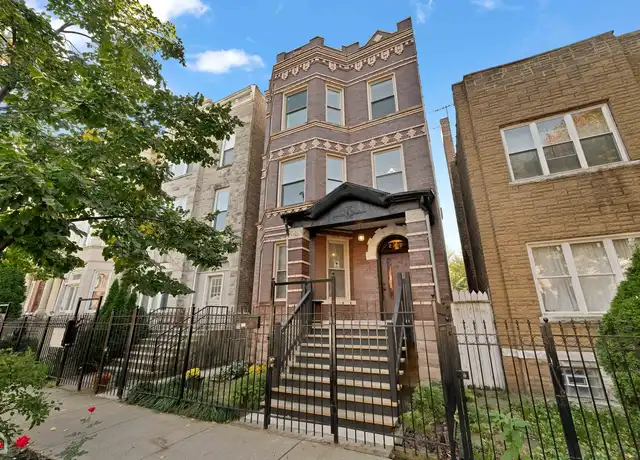 Property at 2719 W Evergreen Ave, Chicago, IL, 60622, 2 beds, 1 bath, [object Object]