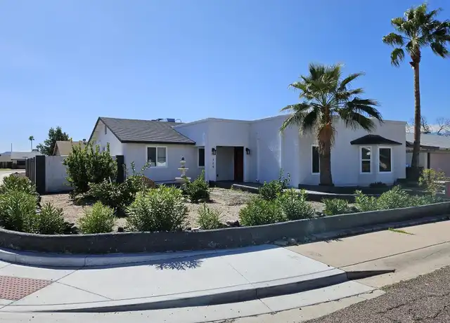 Property at 719 W Morrow Dr, Phoenix, AZ, 85027, 4 beds, 2 baths, [object Object]