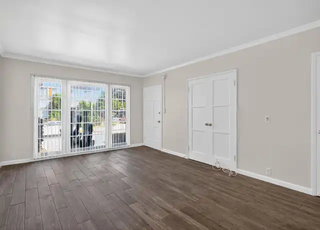 Property at 4141 S Bronson Ave Unit 4147-02, Los Angeles, CA, 90008, 0 beds, 1 bath, [object Object]