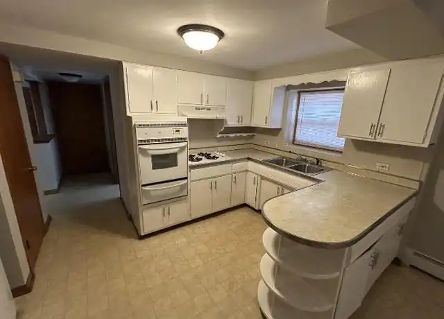 Property at 3530 Oak Park Ave, Berwyn, IL, 60402, 1 bed, 1 bath, [object Object]