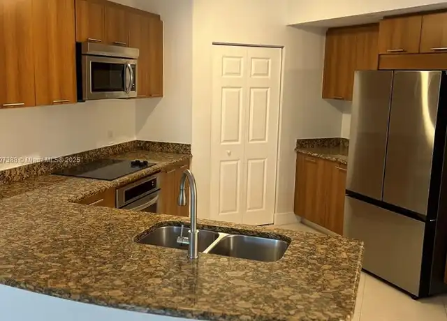 Property at 510 NW 84th Ave #528, Plantation, FL, 33324, 2 beds, 2 baths, [object Object]