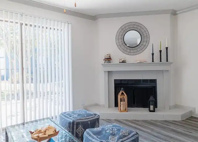 Property at 200 Hollow Tree Ln Unit 409-2, Houston, TX, 77090, 1 bed, 1 bath, [object Object]