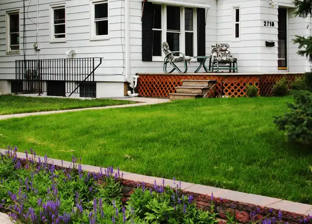 Property at 2718 48th St Unit B, Des Moines, IA, 50310, 1 bed, 1 bath, [object Object]