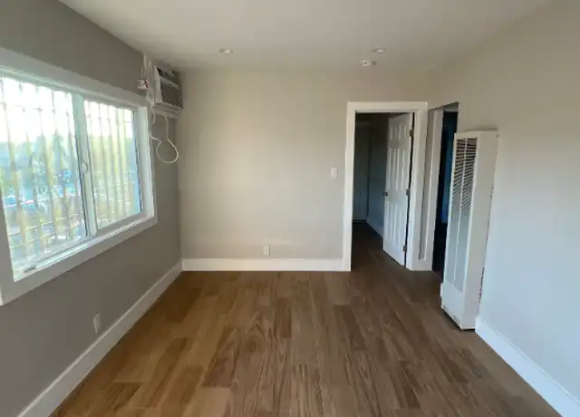 Property at 7662 Main St Unit 2, Los Angeles, CA, 90003, 2 beds, 1 bath, [object Object]