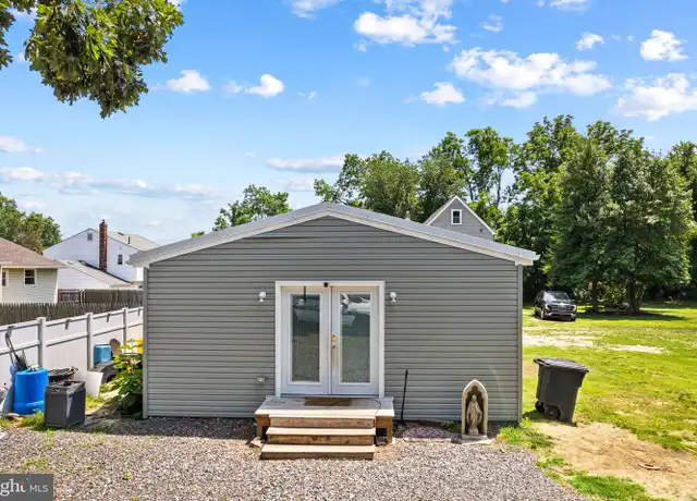Property at 25 1st Ave Unit B, Glendora, NJ, 08029, 1 bed, 1 bath, [object Object]