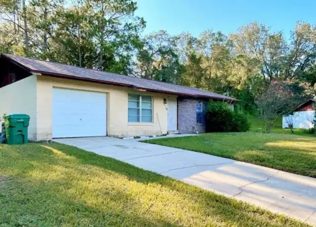 Property at 321 E Primrose Ln, Lady Lake, FL, 32159, 3 beds, 1 bath, [object Object]