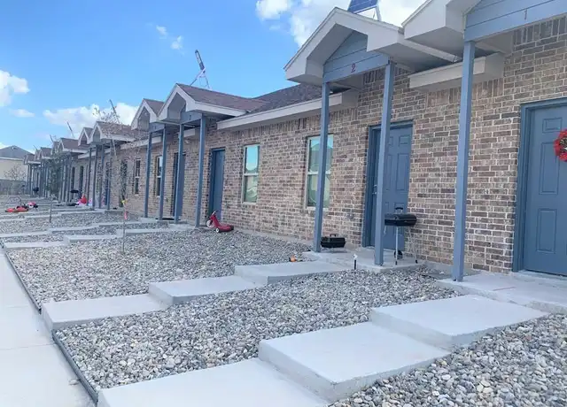 Property at 3300 N Moorefield Rd Unit 8, Mission, TX, 78574, 1 bed, 1 bath, [object Object]