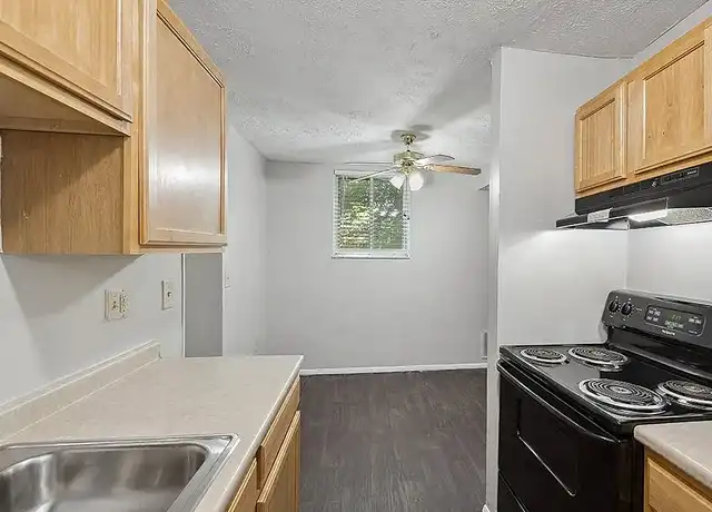 Property at Walnut Creek - 6827 Shenandoah Dr, Florence, KY, 41042, 1-2 bed, 1-1.5 bath, [object Object]