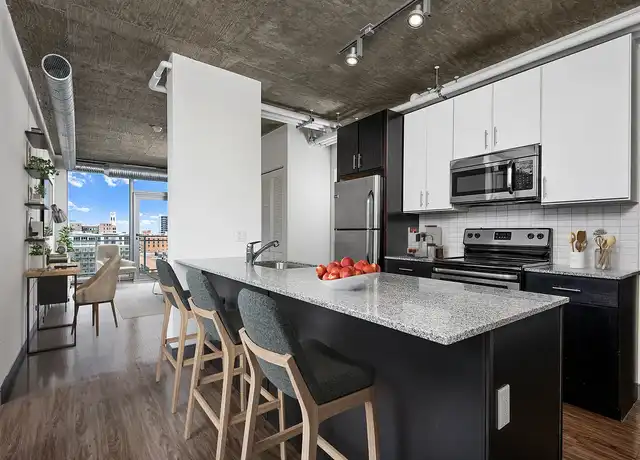 Property at JeffJack Apartments - 601 W Jackson Blvd, Chicago, IL, 60661, 1 bed, 1 bath, [object Object]