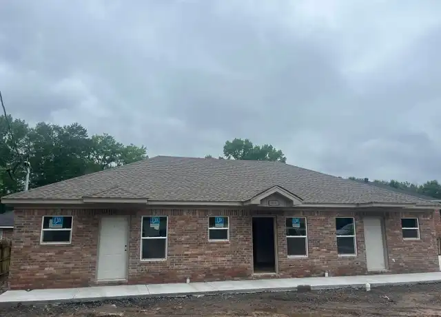 Property at 816 S Greenwich Ave Unit C, Russellville, AR, 72801, 1 bed, 1 bath, [object Object]
