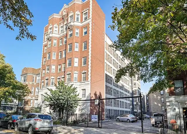 Property at Ivy Hastings - 5125 S Kenwood Ave, Chicago, IL, 60615, 1-2 bed, 1 bath, [object Object]