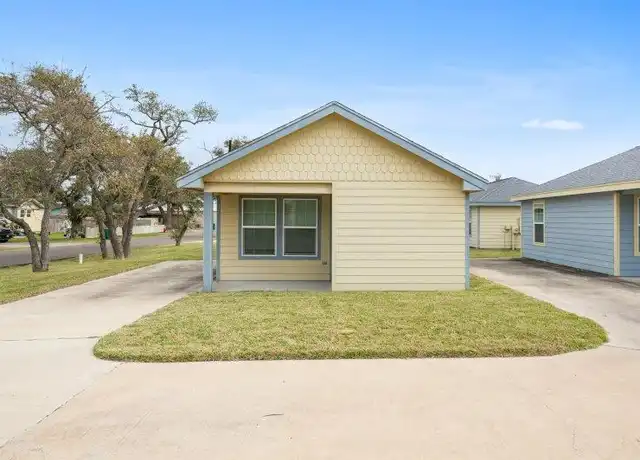Property at 109 Gillespie Ln, Aransas Pass, TX, 78336, 1 bed, 1 bath, [object Object]