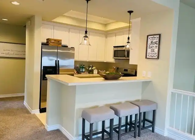 Property at 710 1/2 Marigold Ave, Corona del Mar, CA, 92625, 2 beds, 1 bath, [object Object]