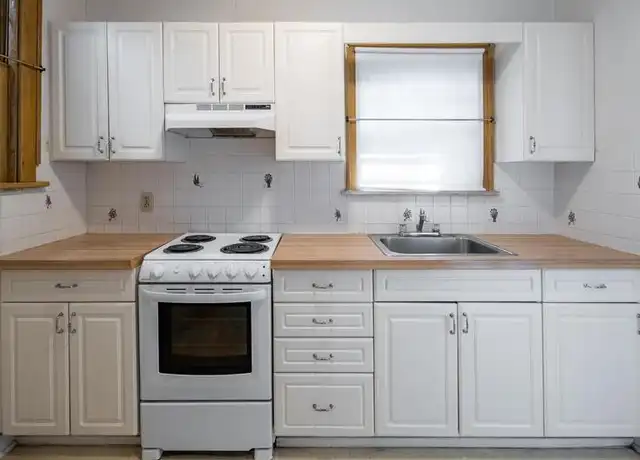 Property at 2 Roosevelt St Unit 1, Albany, NY, 12206, 3 beds, 1 bath, [object Object]